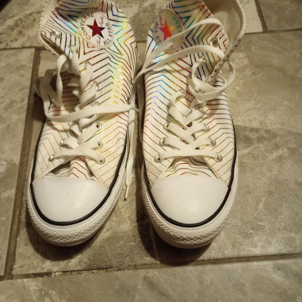Women's 10 high top converse chucks